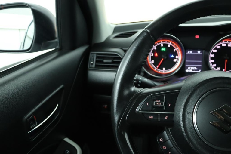 Suzuki Swift - 1.2 Select 18