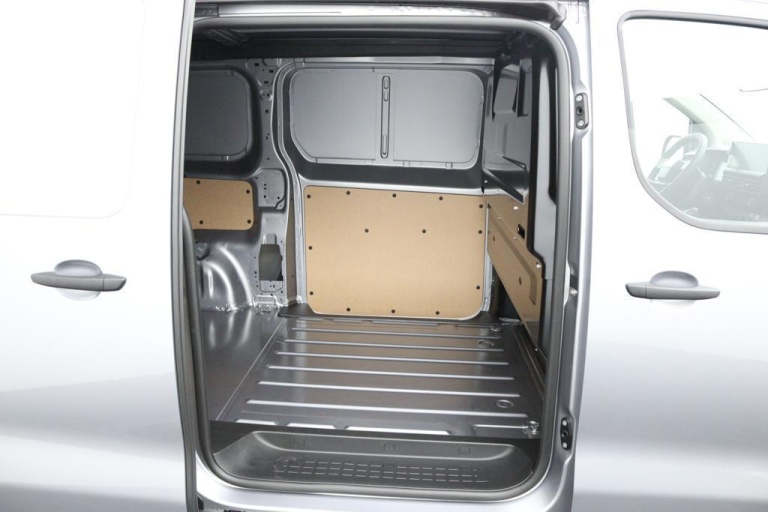 Toyota PROACE Long Worker - 2.0 D-4D L2 Challenger 11