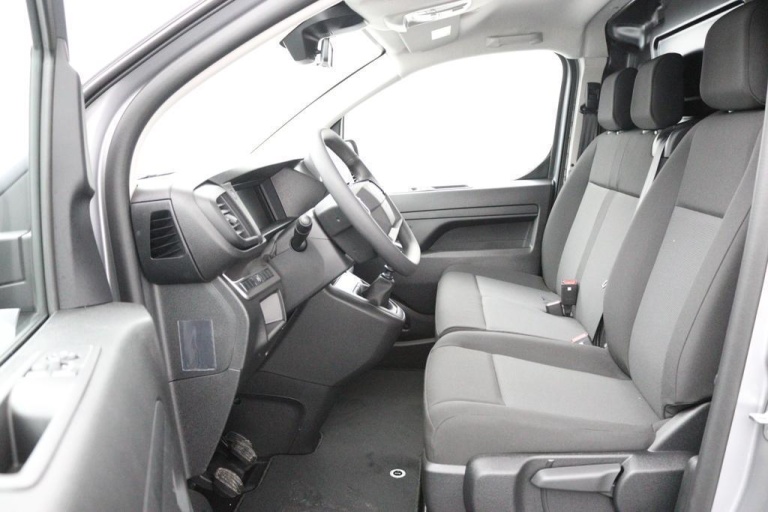 Toyota PROACE Long Worker - 2.0 D-4D L2 Challenger 21