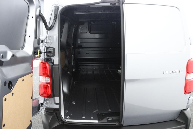 Toyota PROACE Long Worker - 2.0 D-4D L2 Challenger 36
