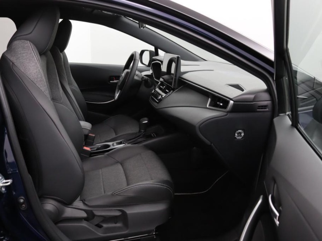 Toyota Corolla Touring Sports - Hybrid 140 Business Plus