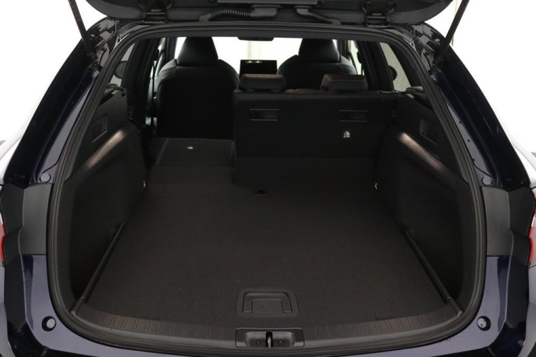 Toyota Corolla Touring Sports - Hybrid 140 Business Plus 26