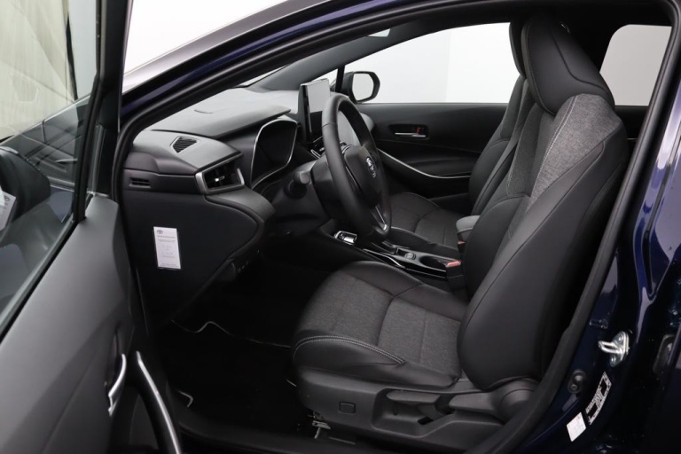 Toyota Corolla Touring Sports - Hybrid 140 Business Plus 9