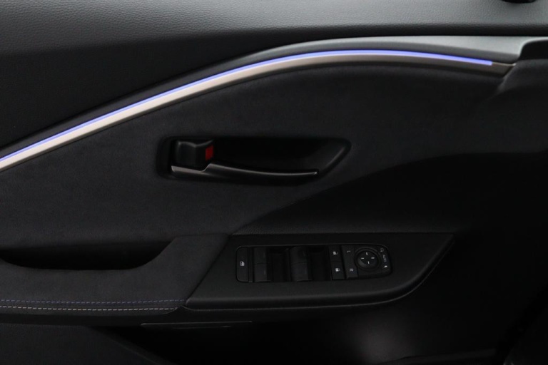 Toyota C-HR - 1.8 Hybrid 140 Executive 28