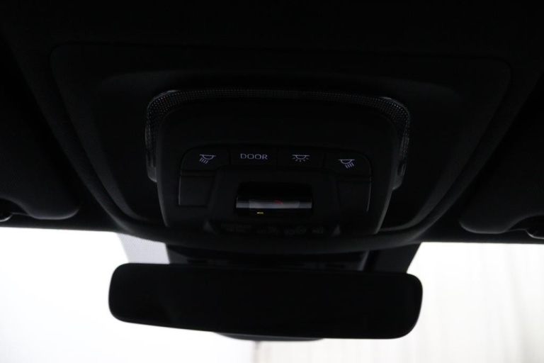 Toyota C-HR - 1.8 Hybrid 140 Executive 32