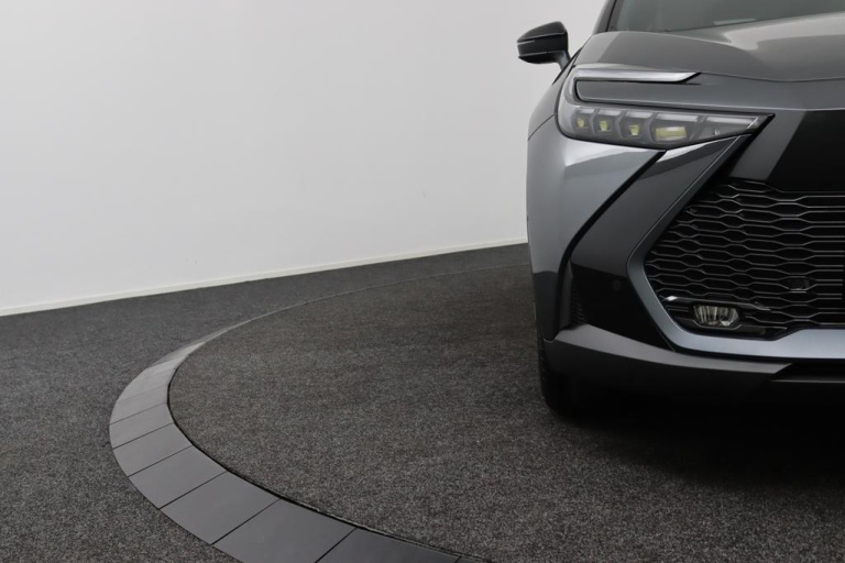 Toyota C-HR - 1.8 Hybrid 140 Executive 35