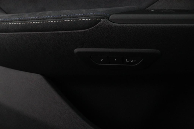 Toyota C-HR - 1.8 Hybrid 140 Executive 41