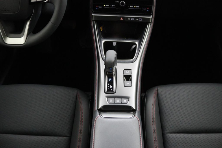 Lexus LBX - Elegant 2WD 26