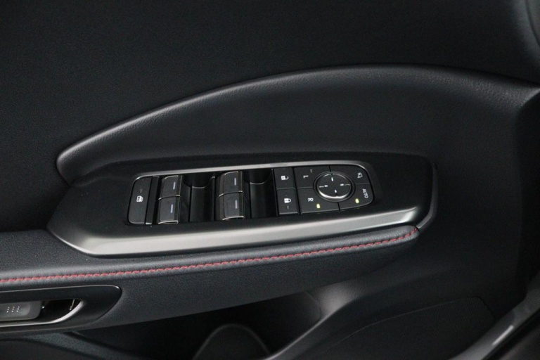 Lexus LBX - Elegant 2WD 28