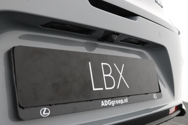 Lexus LBX - Elegant 2WD 38