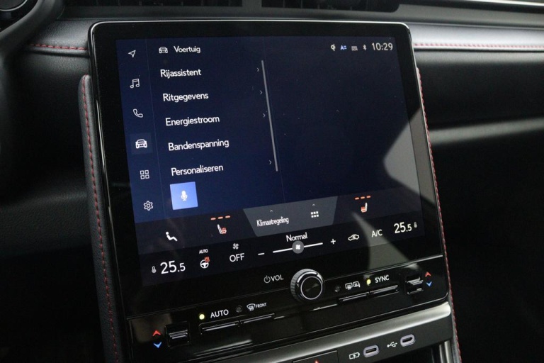 Lexus LBX - Elegant 2WD 43