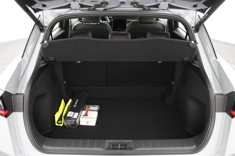 Lexus LBX - Elegant 2WD 48