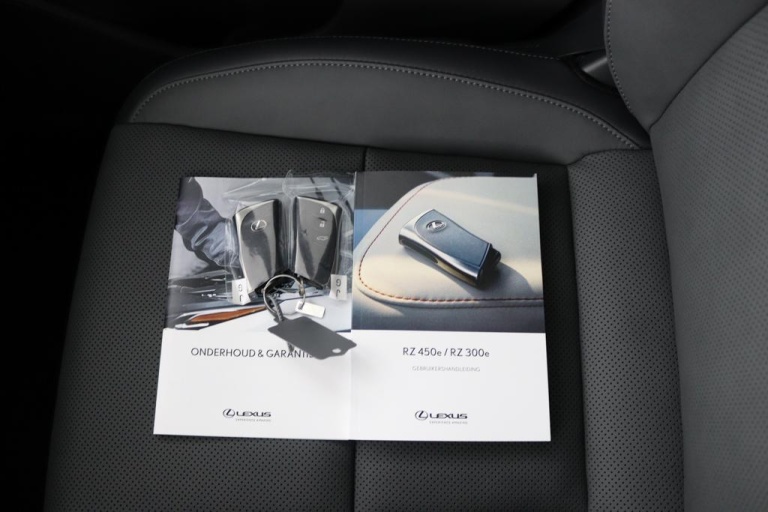 Lexus RZ - 300e Executive Line 71 kWh 11