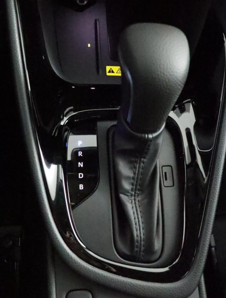 Toyota Yaris - 1.5 Hybrid 115 Dynamic 27