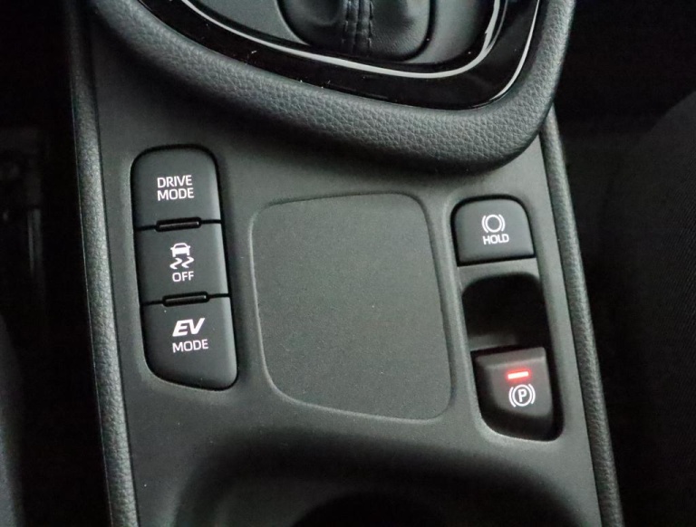 Toyota Yaris - 1.5 Hybrid 115 Dynamic 65