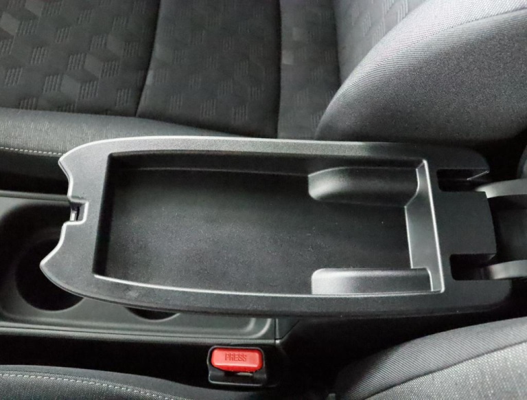Toyota Yaris - 1.5 Hybrid 115 Dynamic 68