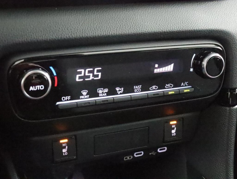 Toyota Yaris - 1.5 Hybrid 115 Dynamic 7