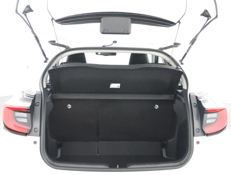 Toyota Yaris - 1.5 Hybrid 115 Dynamic 73