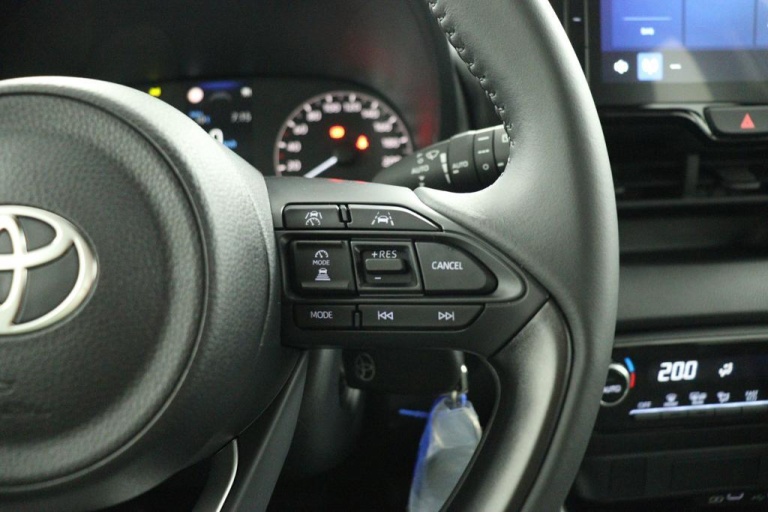 Toyota Yaris - 1.5 Hybrid 115 Active 21