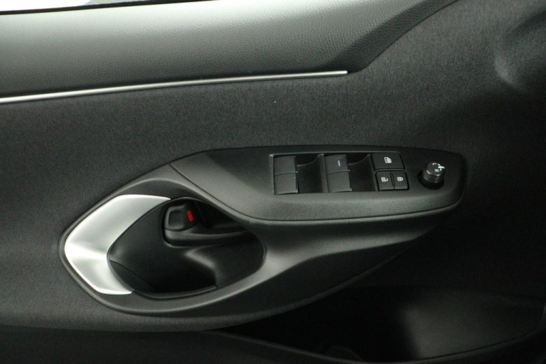 Toyota Yaris - 1.5 Hybrid 115 Active 27