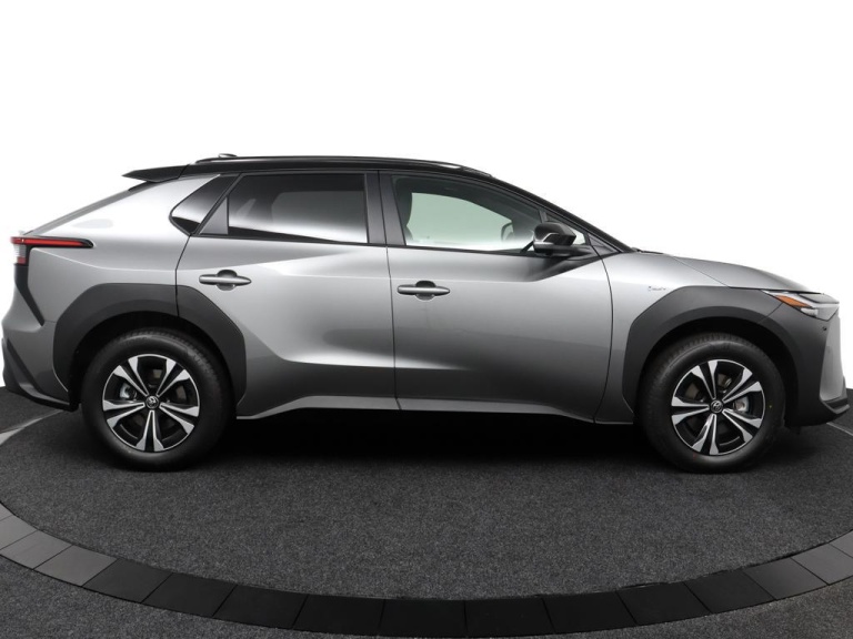 Toyota bZ4X - Dynamic 71 kWh 12