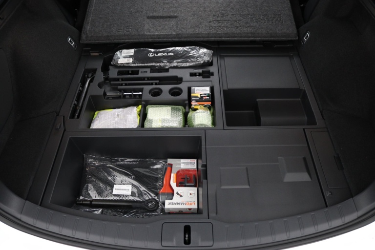 Lexus RX - 450h+ Plug-in Hybrid F Sport Design 48