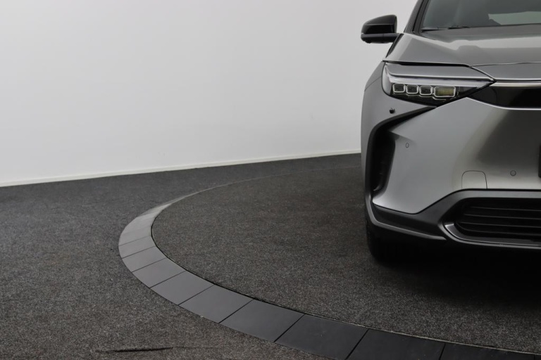 Toyota bZ4X - Dynamic 71 kWh 35