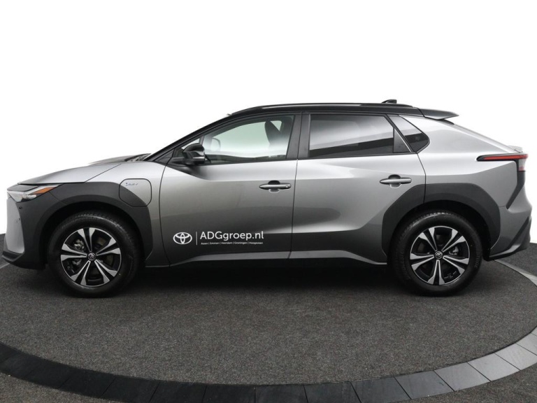 Toyota bZ4X - Dynamic 71 kWh 6