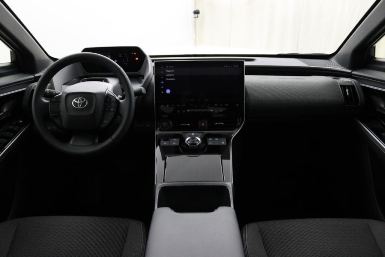 Toyota bZ4X - Dynamic 71 kWh 8