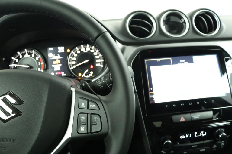 Suzuki Vitara - 1.5 Hybrid Select 18