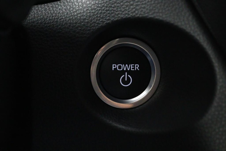 Toyota Corolla Cross - Hybrid 140 Dynamic 19