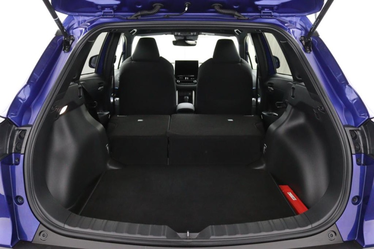 Toyota Corolla Cross - Hybrid 140 Dynamic 26