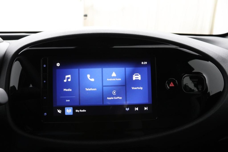 Toyota Aygo X - 1.0 VVT-i S-CVT Play 13