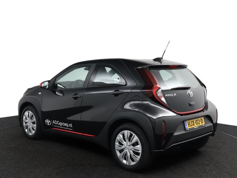 Toyota Aygo X - 1.0 VVT-i S-CVT Play 4