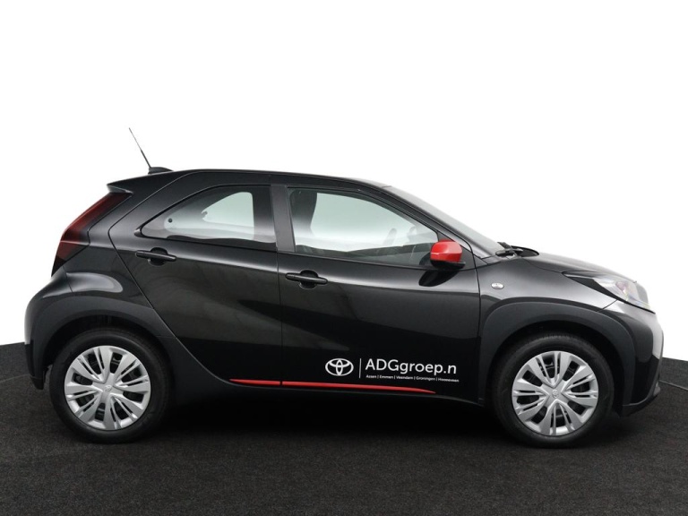 Toyota Aygo X - 1.0 VVT-i S-CVT Play 6