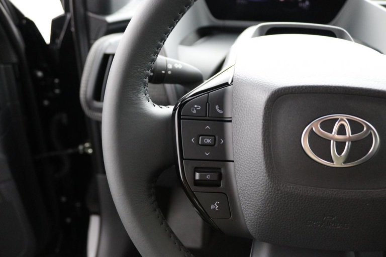 Toyota bZ4X - Dynamic 71 kWh 19