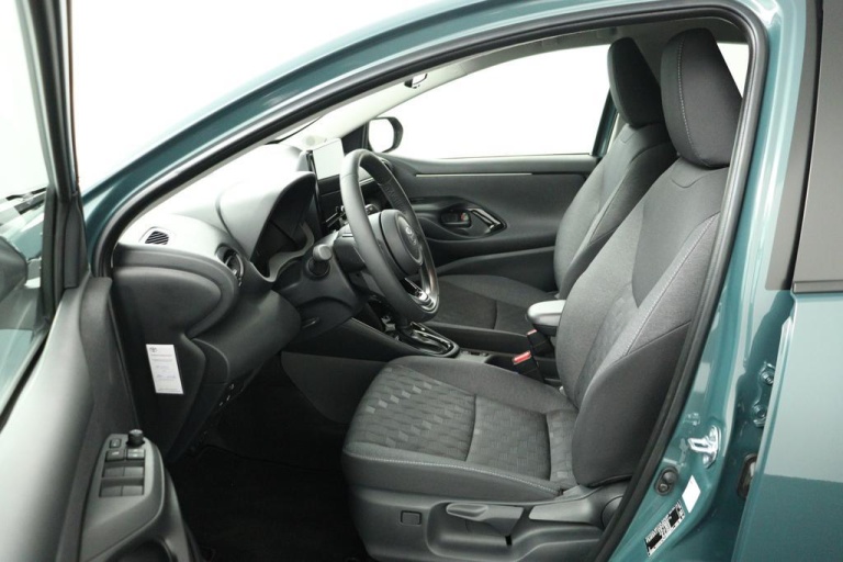 Toyota Yaris - 1.5 Hybrid 115 First Edition 16