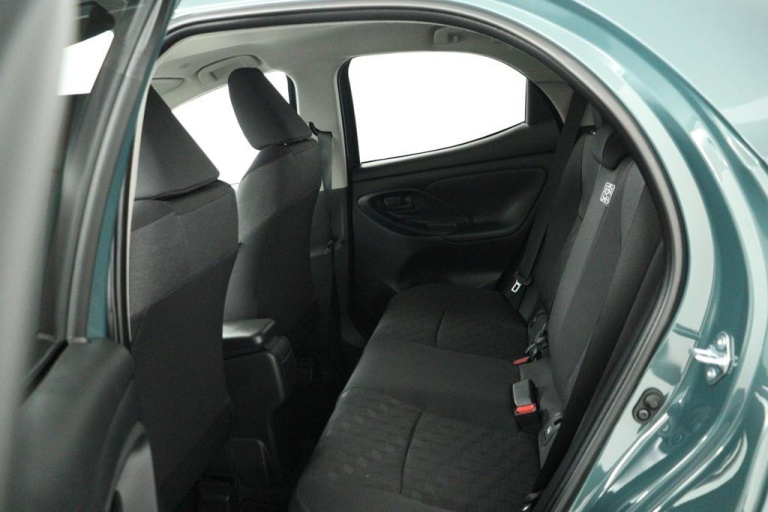 Toyota Yaris - 1.5 Hybrid 115 First Edition 17