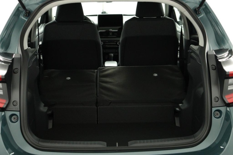 Toyota Yaris - 1.5 Hybrid 115 First Edition 24