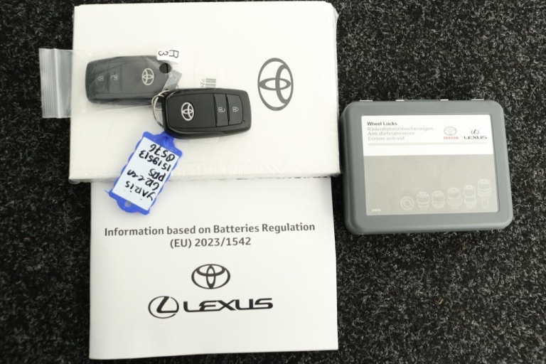 Toyota Yaris - 1.5 Hybrid 115 First Edition 9