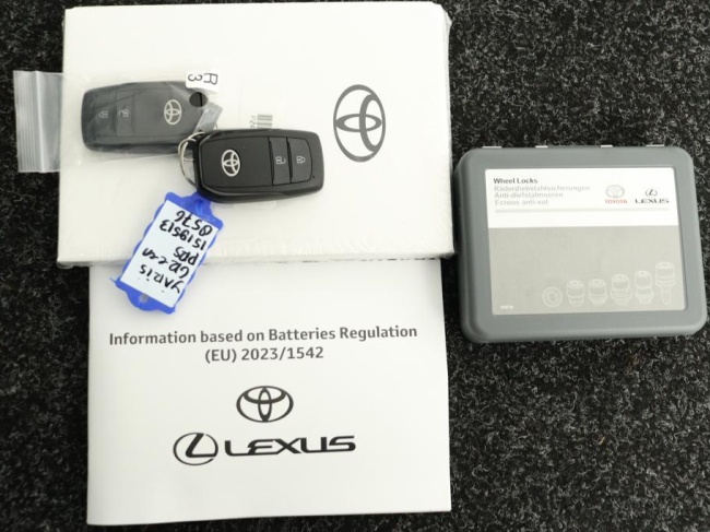 Toyota Yaris - 1.5 Hybrid 115 First Edition