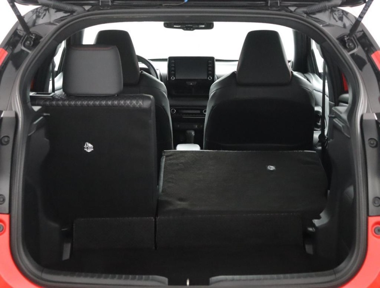 Toyota Yaris - 1.5 Hybrid Launch Edition 24