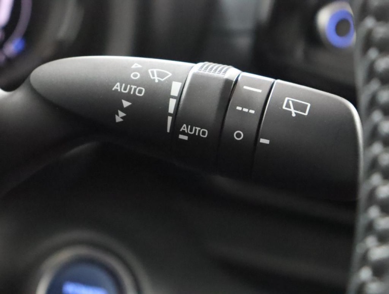 Toyota Yaris - 1.5 Hybrid Launch Edition 31