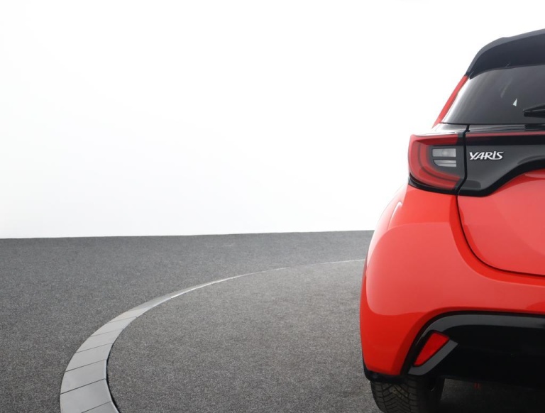 Toyota Yaris - 1.5 Hybrid Launch Edition 40
