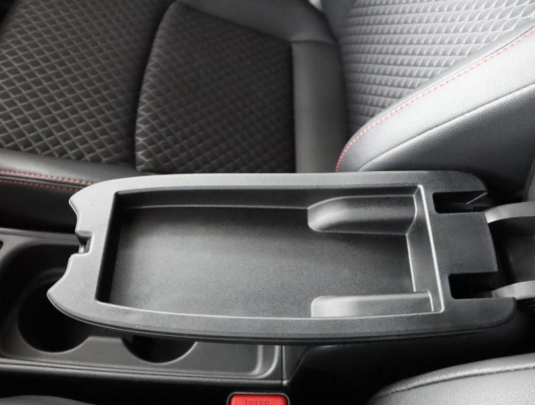 Toyota Yaris - 1.5 Hybrid Launch Edition 60