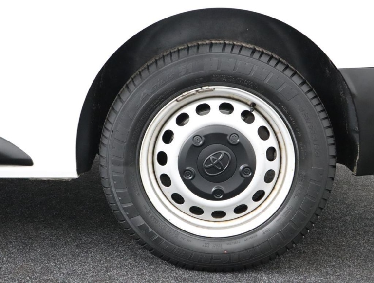 Toyota PROACE Compact - 1.5 D-4D Cool Comfort 31