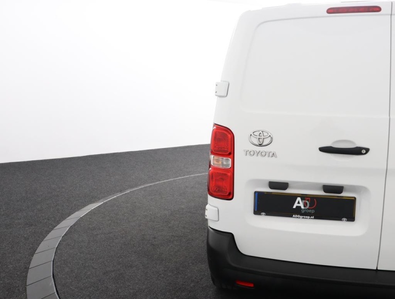 Toyota PROACE Compact - 1.5 D-4D Cool Comfort 33