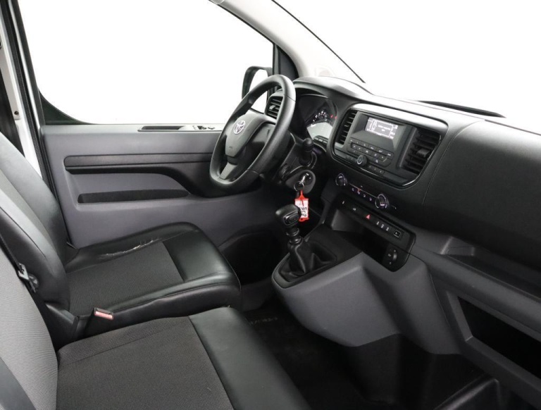 Toyota PROACE Compact - 1.5 D-4D Cool Comfort 39
