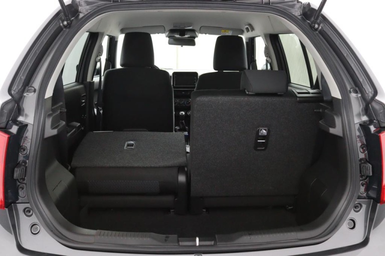 Suzuki Ignis - 1.2 Smart Hybrid Select 29