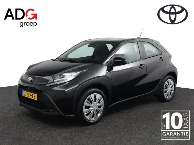 Toyota Aygo X - 1.0 VVT-i MT Play 1